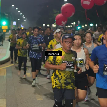 Runner Photo 7063813