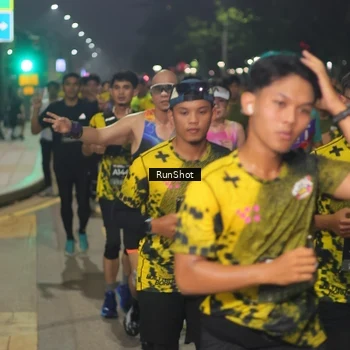 Runner Photo 7063836