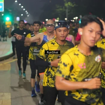 Runner Photo 7063843