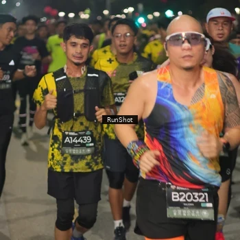 Runner Photo 7063859