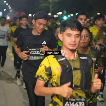 Runner Photo 7063864
