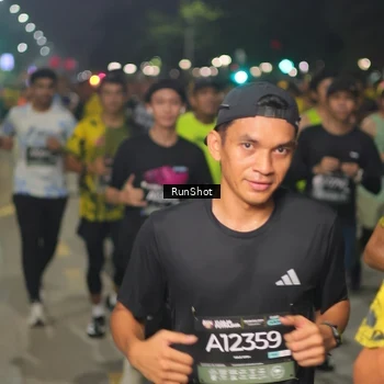 Runner Photo 7063873