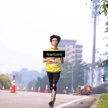Runner Photo 7063876