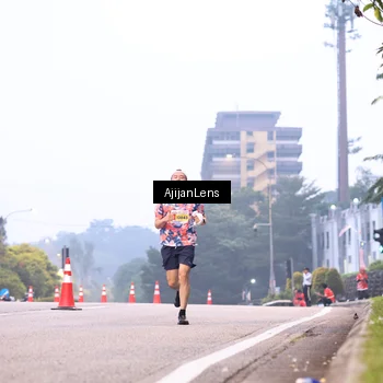 Runner Photo 7063884