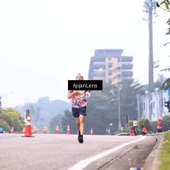 Runner Photo 7063892