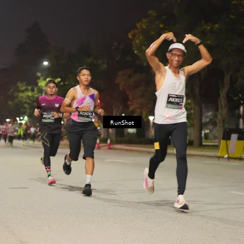 Runner Photo 7063896
