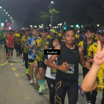 Runner Photo 7063913