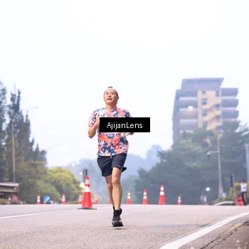 Runner Photo 7063916