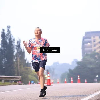 Runner Photo 7063932