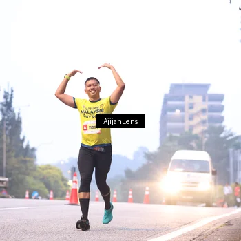 Runner Photo 7063951