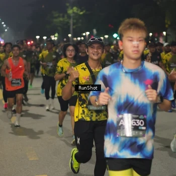 Runner Photo 7063958