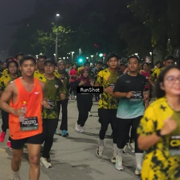 Runner Photo 7063962