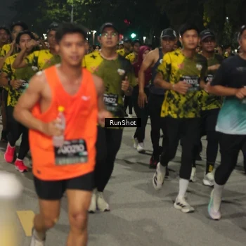 Runner Photo 7063968