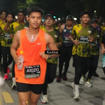 Runner Photo 7063990