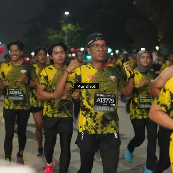 Runner Photo 7063993