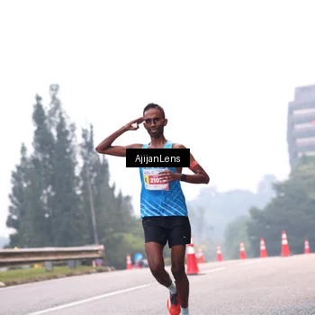 Runner Photo 7063996