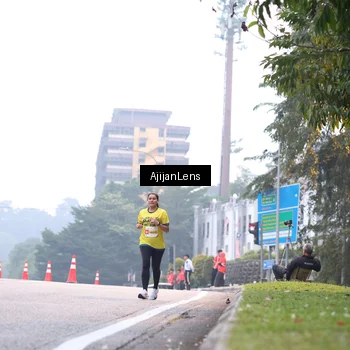 Runner Photo 7064006