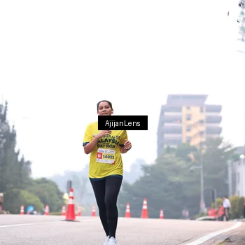 Runner Photo 7064011