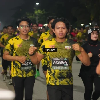Runner Photo 7064015