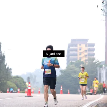 Runner Photo 7064023
