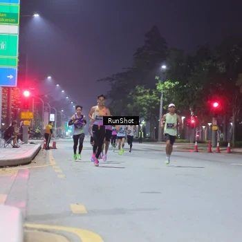 Runner Photo 7064026