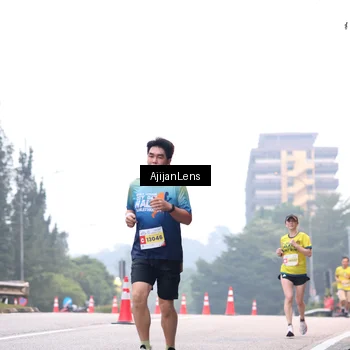 Runner Photo 7064042