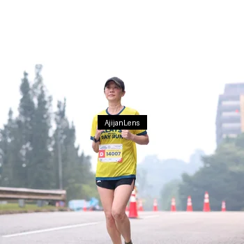 Runner Photo 7064060