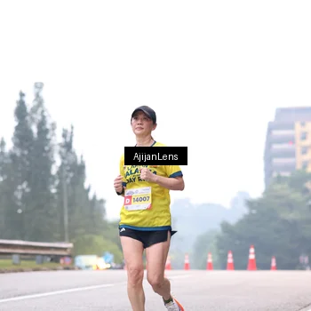 Runner Photo 7064072