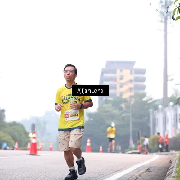 Runner Photo 7064081