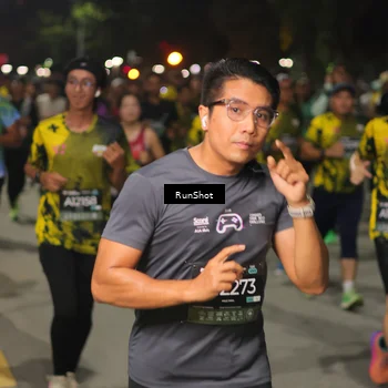 Runner Photo 7064086