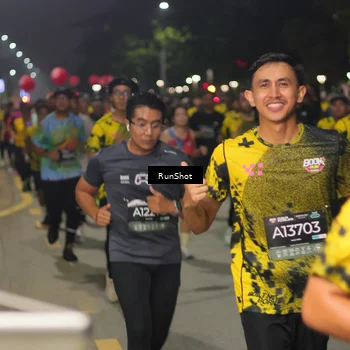 Runner Photo 7064096
