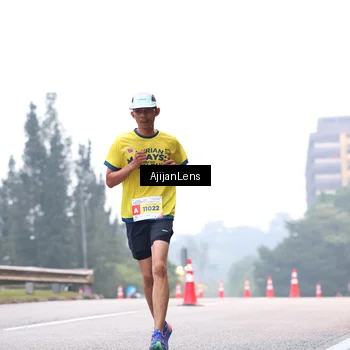 Runner Photo 7064102