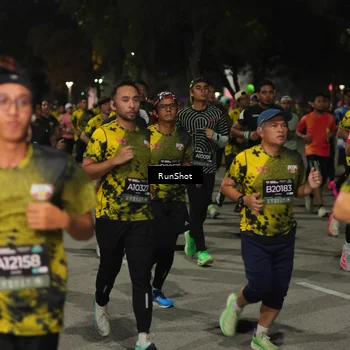 Runner Photo 7064115