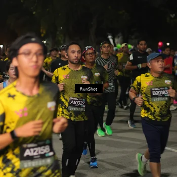 Runner Photo 7064116