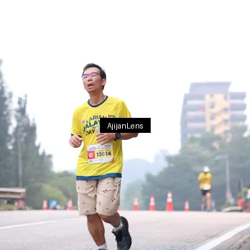 Runner Photo 7064125