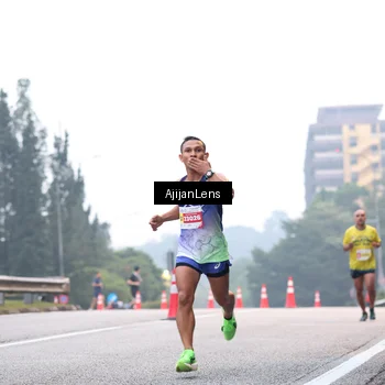 Runner Photo 7064151