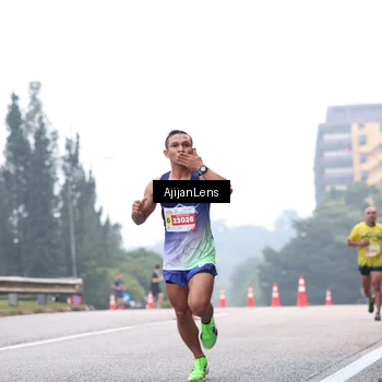 Runner Photo 7064153