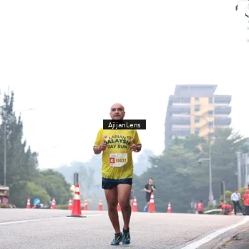 Runner Photo 7064161