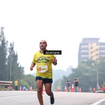 Runner Photo 7064171