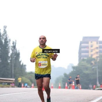 Runner Photo 7064175