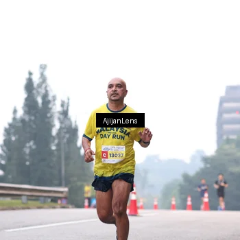 Runner Photo 7064183