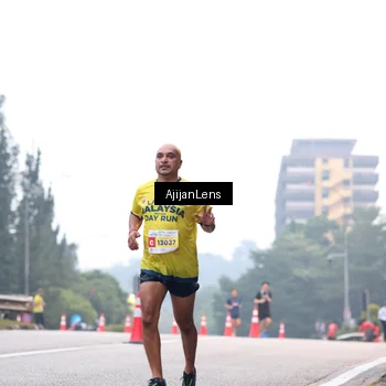 Runner Photo 7064186