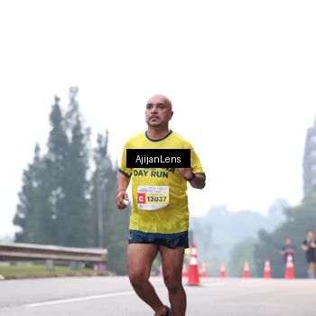 Runner Photo 7064189