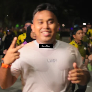 Runner Photo 7064192