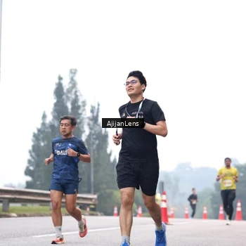 Runner Photo 7064208
