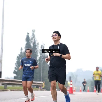 Runner Photo 7064209