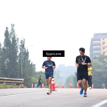 Runner Photo 7064215