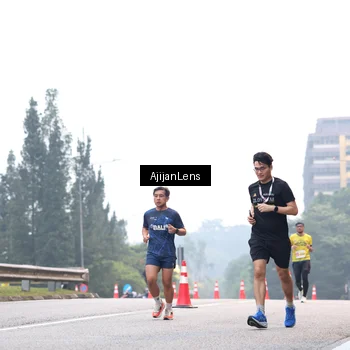 Runner Photo 7064217