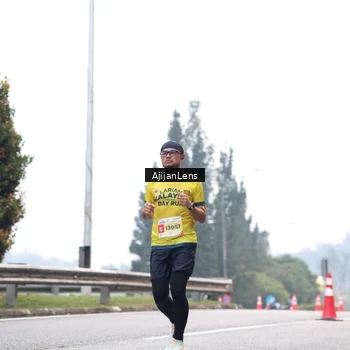 Runner Photo 7064234