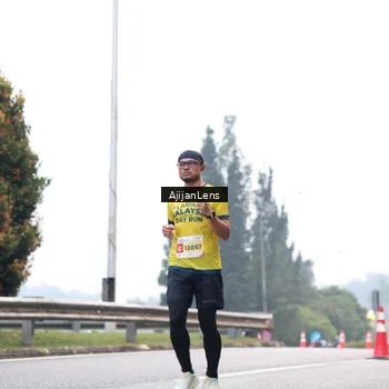 Runner Photo 7064235